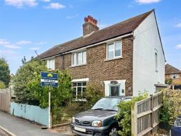 5 Tiddly Pom Cottage, Richmond Road, Pevensey BN24 6AX
