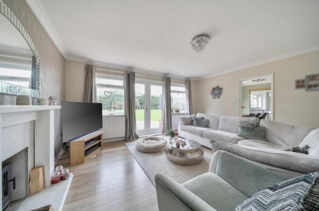 1423799-8-69b0630a3c873