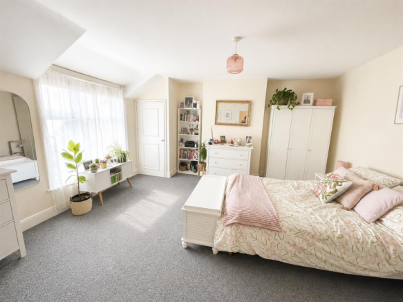 Bedroom 1.png