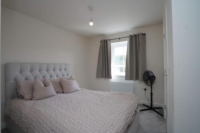 3 bed Semi-Detached for sale Image 9