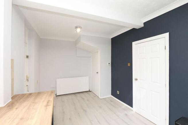 3 bed End of Terrace to rent Image 7