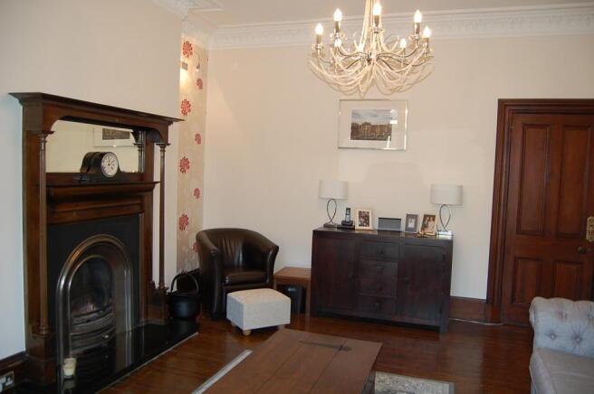 Lounge 2