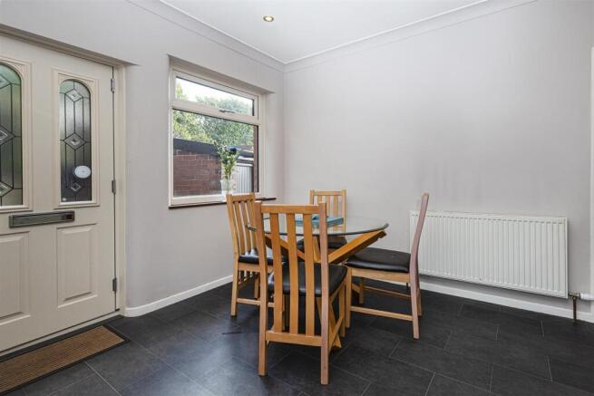 2 bed Detached Bungalow for sale Image 9