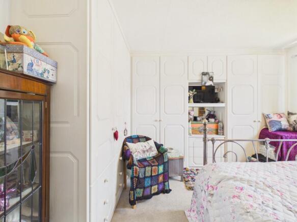 2 bed Semi-Detached Bungalow for sale Image 12