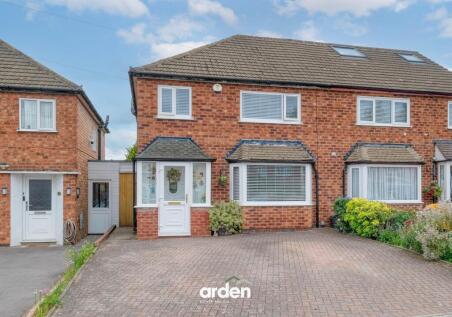 Foxland Avenue, Rednal, B45
