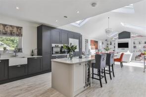 24, Hurst Hill, Poole BH14 8LF