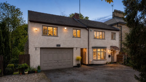 Valley Cottage, Golden Valley