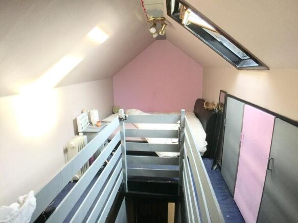 2 bed Terraced for sale Image 6