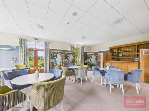 2 bed Ground Flat for sale Image 9