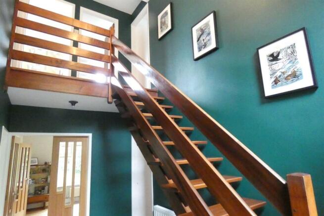 THE FEATURE STAIRCASE