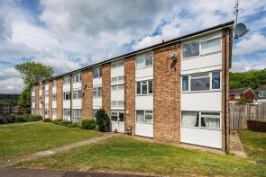 4, Barnetts Shaw, Oxted RH8 0NT