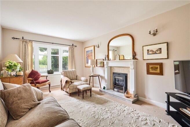 4 bed Detached for sale Image 5