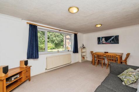 Station Parade, Virginia Water, GU25