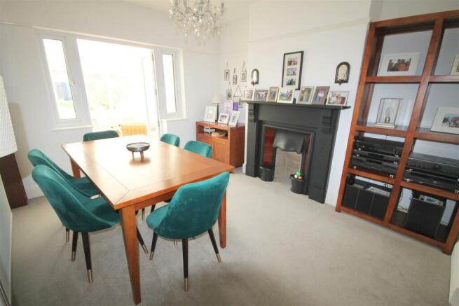 Dining Room.JPG