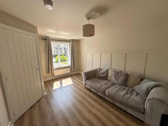 3 bed Semi-Detached to rent Image 6
