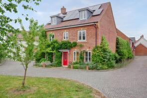 18, Solent Crescent, Hailsham BN27 3FW