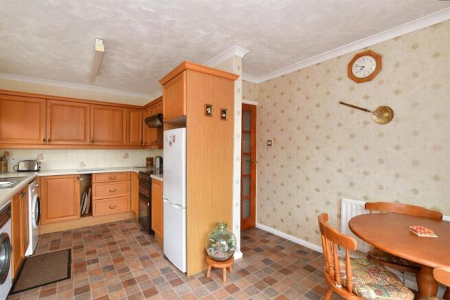 Kitchen/ Breakfast Room