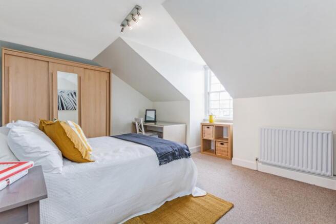 Bedroom 1(2)