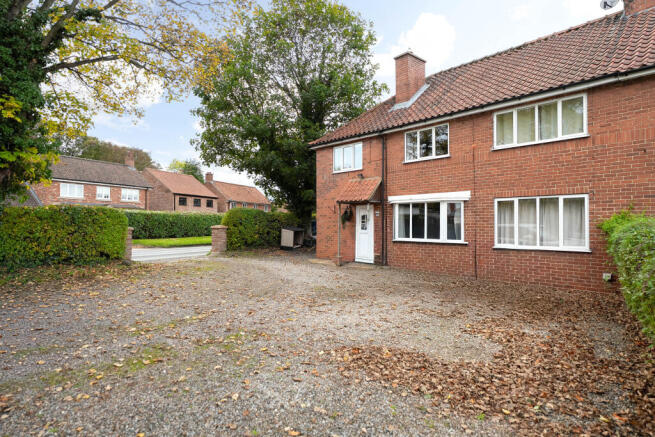 Eastfield, Amotherby, Malton, North Yorkshire photo 3