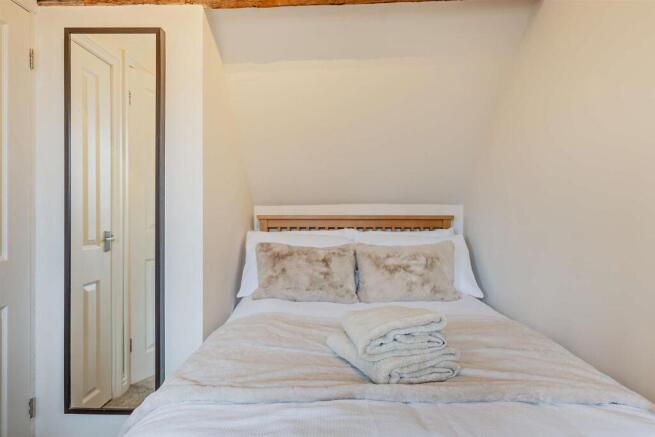 8566479-interior16-800.jpg