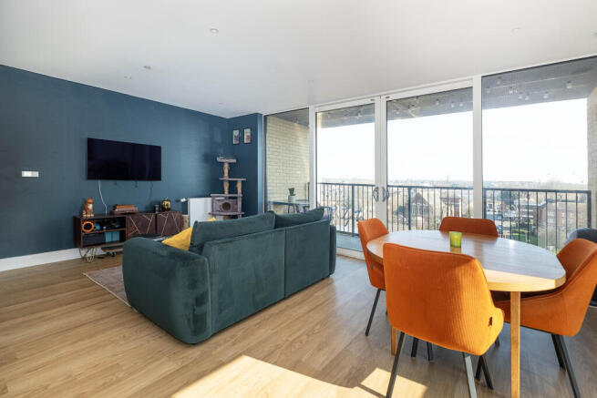 38 Summerstown, London, SW17 photo 4