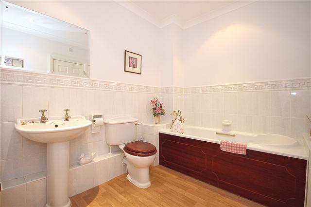 Ensuite To Master Bedroom - Aspect 2