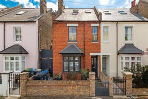 22, Effra Road, Wimbledon, London SW19 8PP