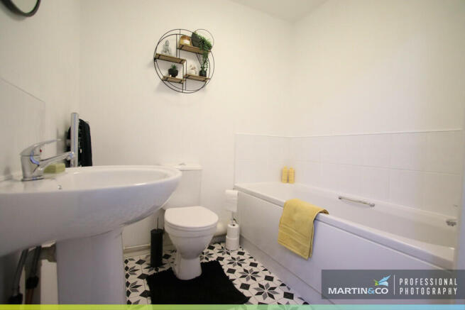 Photo 11