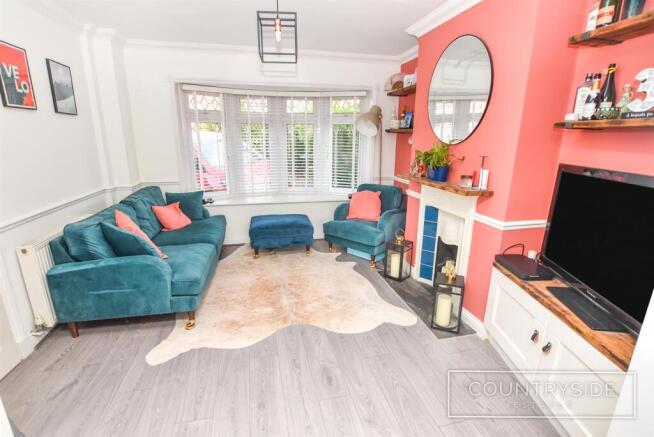 Sweet Briar Avenue, Benfleet photo 4