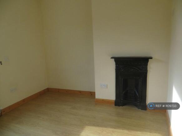2 bed End of Terrace to rent Image 11