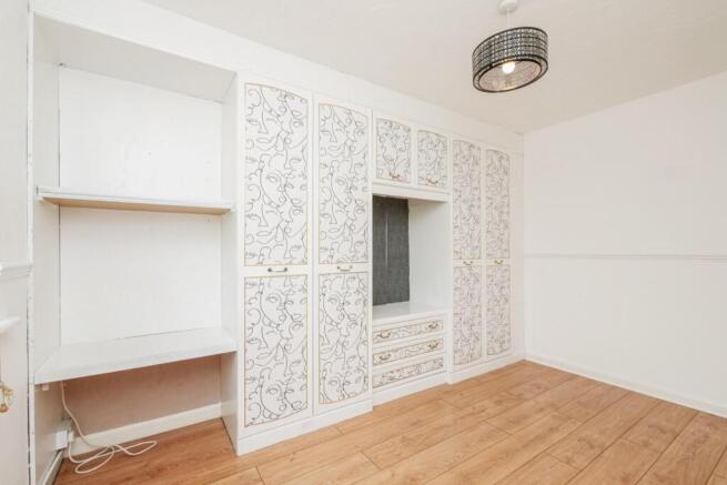 3 bed Semi-Detached for sale Image 11