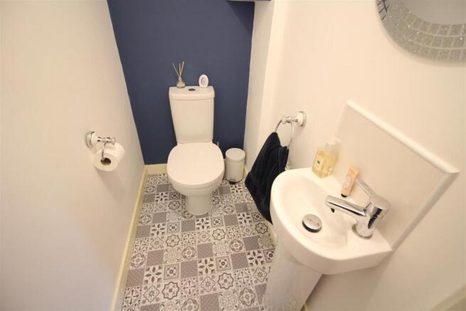 3 bed Semi-Detached for sale Image 7