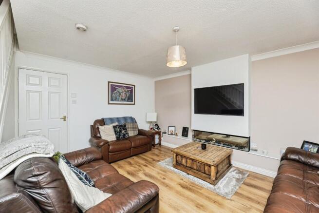 3 bed Semi-Detached for sale Image 11