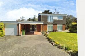 16, Haconsfield, Norwich NR9 3AW