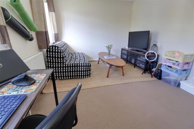Bedroom/2nd Living