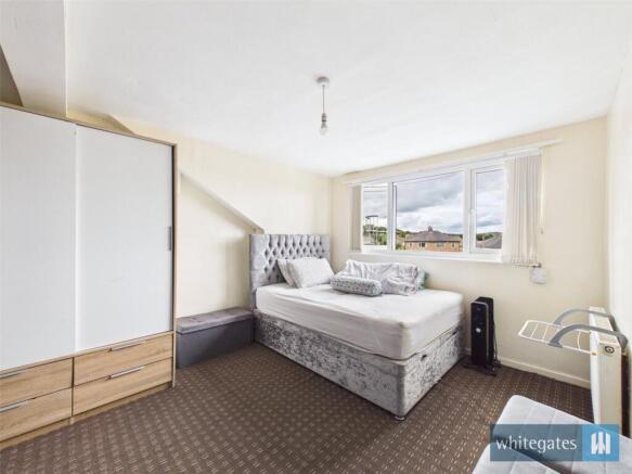 4 bed Terraced for sale Image 9