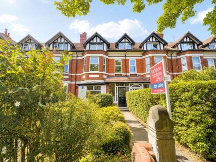 Victoria Drive, West Kirby, Wirral, Merseyside, CH48