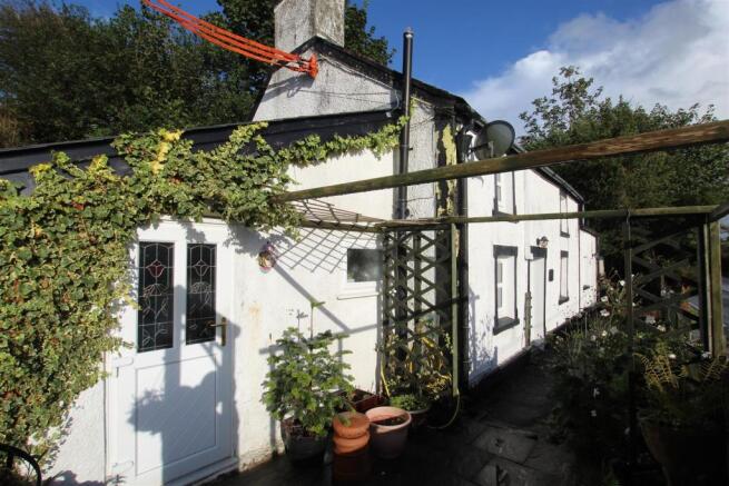 THE PROPERTY