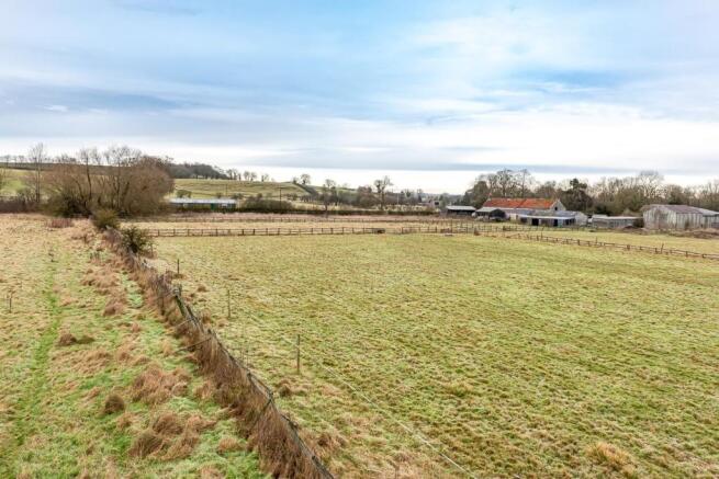 PADDOCKS