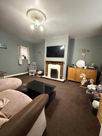 3 bed Semi-Detached for sale Image 12