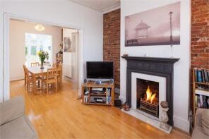 21, Boundaries Road, London SW12 8ET