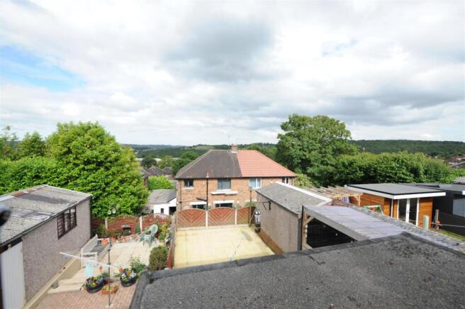 5 bed Semi-Detached for sale Image 11