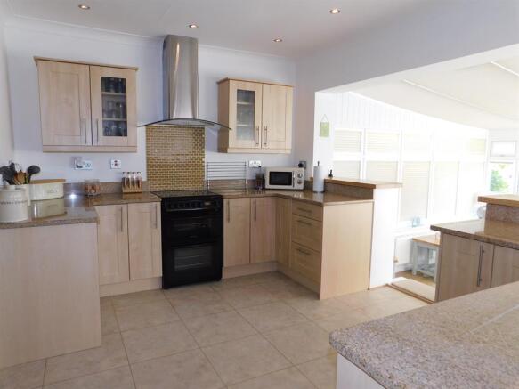 Kitchen 1