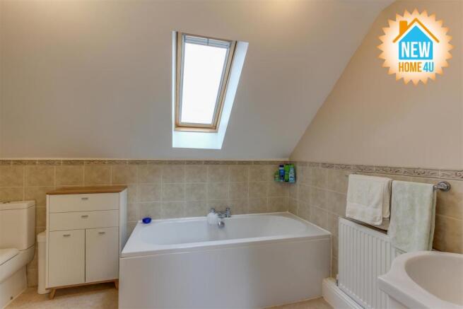 FAMILY BATHROOM: