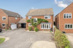 Rivendell, Bicester Road, Buckingham MK18 4EJ