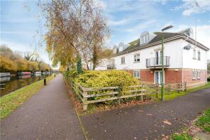 108, Byewaters, Watford WD18 8WJ