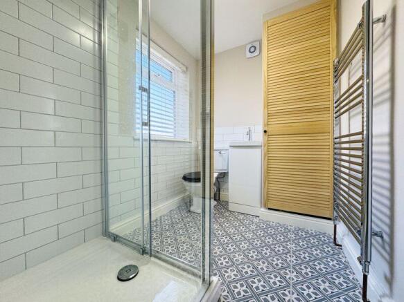 2 bed Terraced for sale Image 6