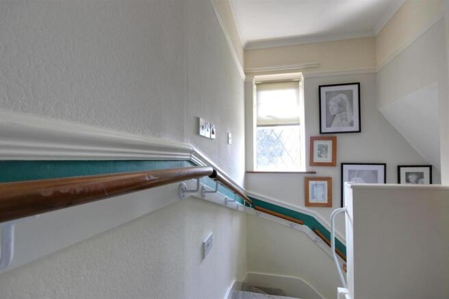 2 bed Semi-Detached for sale Image 8