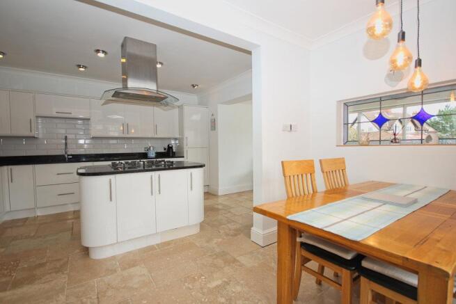 21 Park Walk ANLABY (13)_lzn.jpg