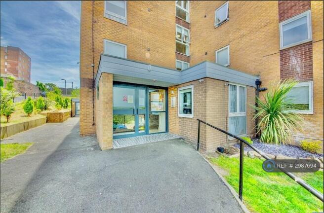 1 bed Flat to rent Image 6